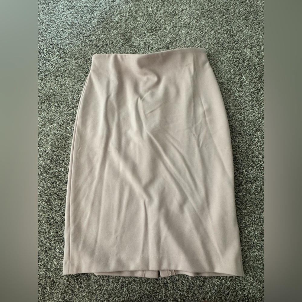 Philosophy pink blush  Midi Pencil Skirt size 4 ✨MAKE AN OFFER ✨